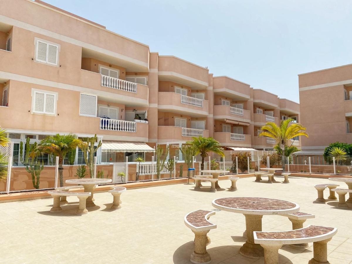 Hugo'S Holiday Apartment In Costa Del Silencio Arona  Exteriör bild